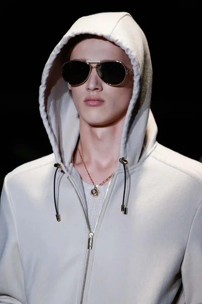 Look 42